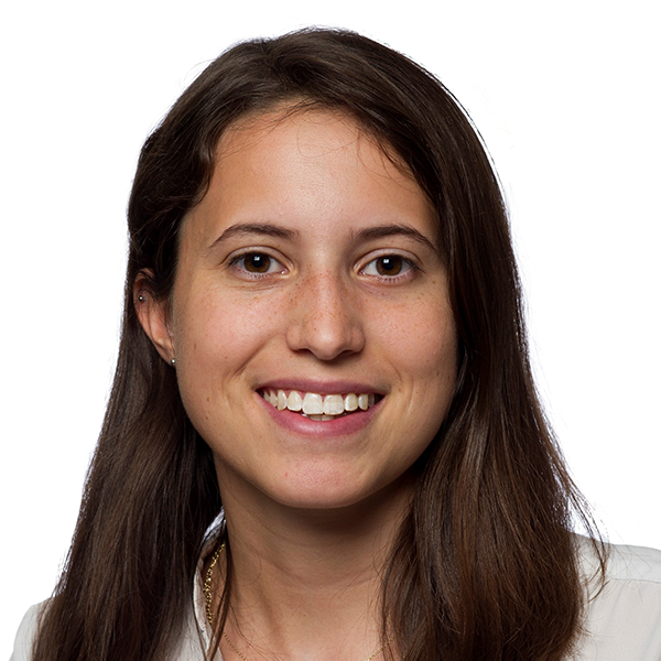 Headshot of Lauriane Requena